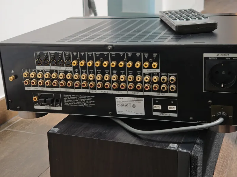 Sony TA-E 2000 ESD – ES series AV high-end DSP